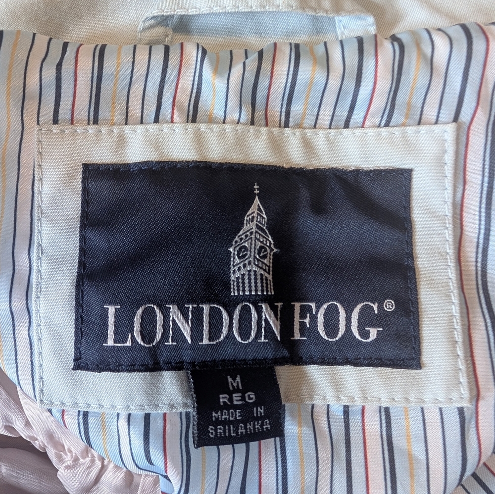 London Fog Women's Hooded Beige rain Jacket Medium W/Striped Lining - Picture 4 of 13